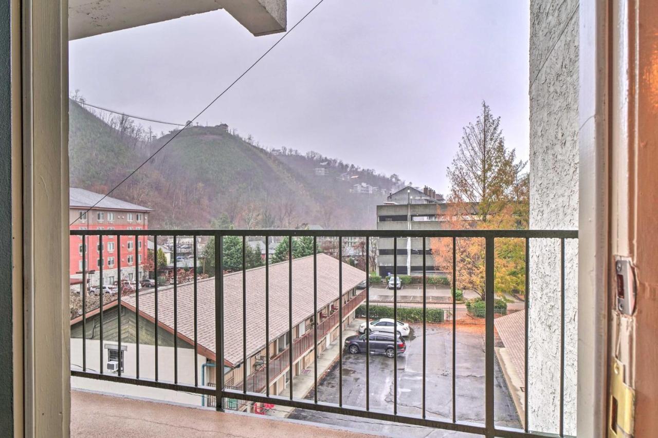 Cozy Downtown Gatlinburg Condo With Pool Access Exterior foto