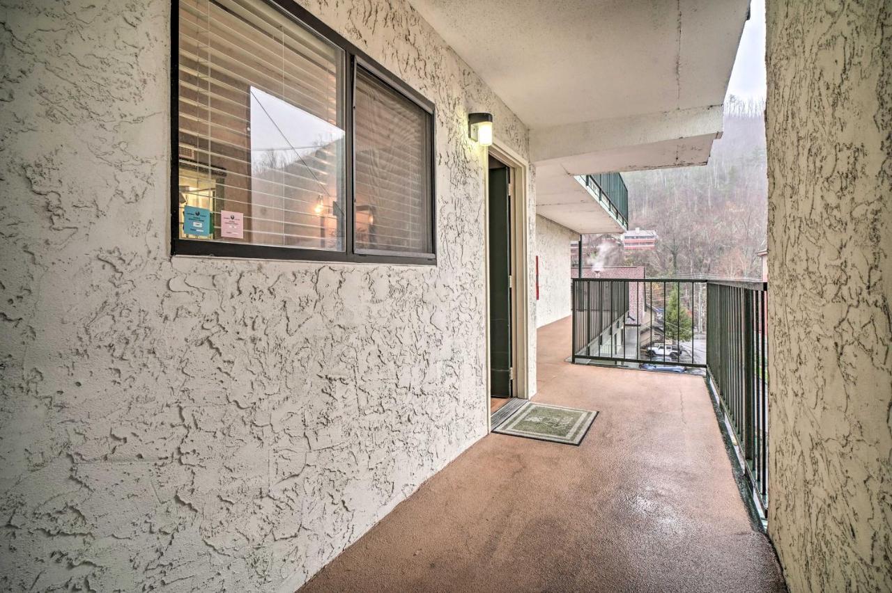 Cozy Downtown Gatlinburg Condo With Pool Access Exterior foto