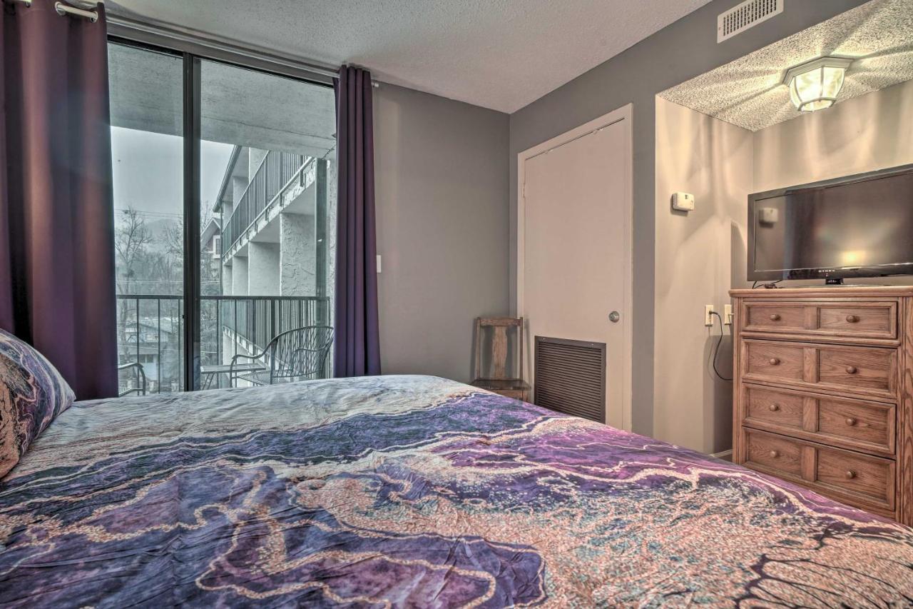 Cozy Downtown Gatlinburg Condo With Pool Access Exterior foto